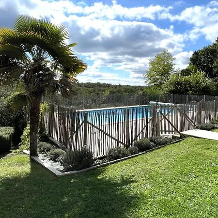Piscine 15 Personnes * Brouchaud